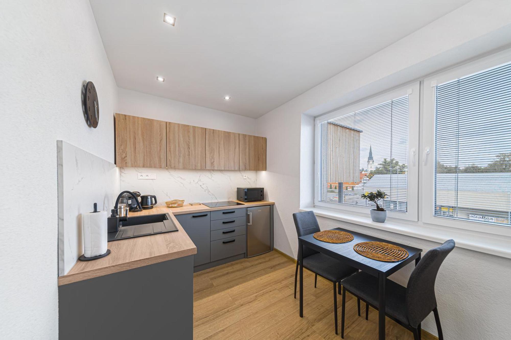 Tower Apartments Orchid & Amber Spišská Nová Ves Eksteriør billede